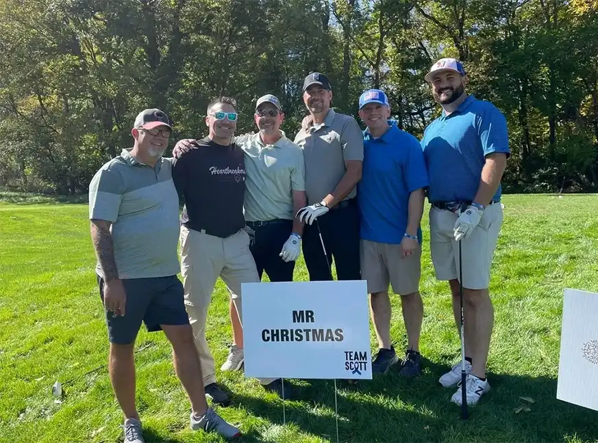 Mr Christmas golf copy Mr. Christmas Turkey Trot